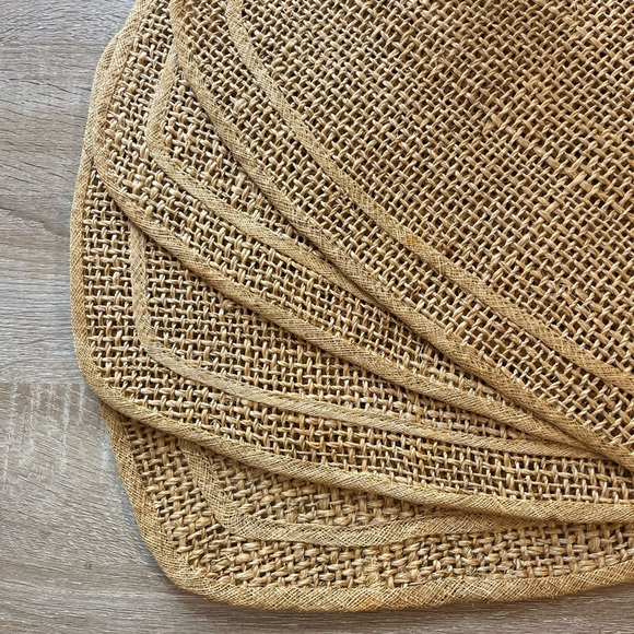 Vintage Albaca Fiber Set of 4 Woven Tan Placemats - Picture 2 of 7